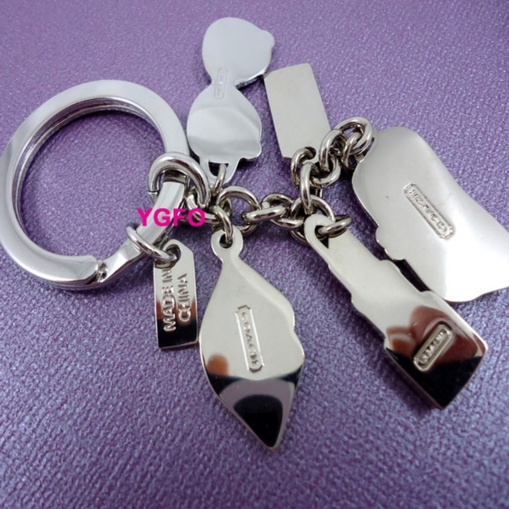 COACH Girlie Key chain Lips Sunglasses Makeup Pink - Picture 2 of 2